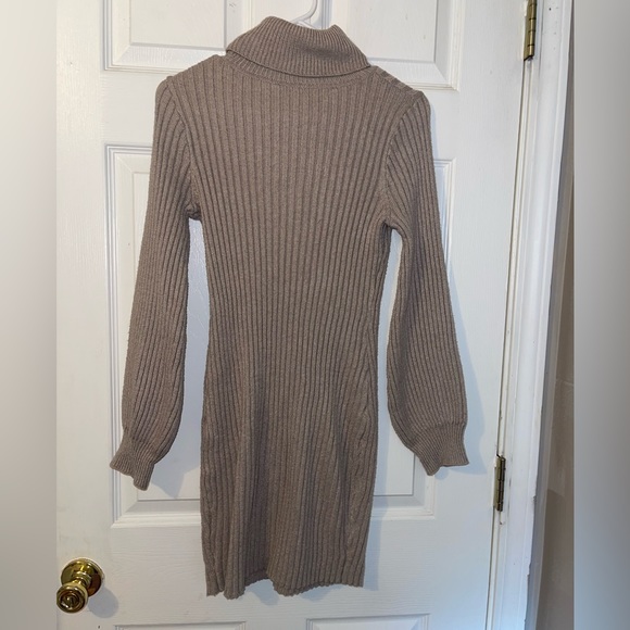 Turtleneck Longsleeve Dress - Picture 2 of 3